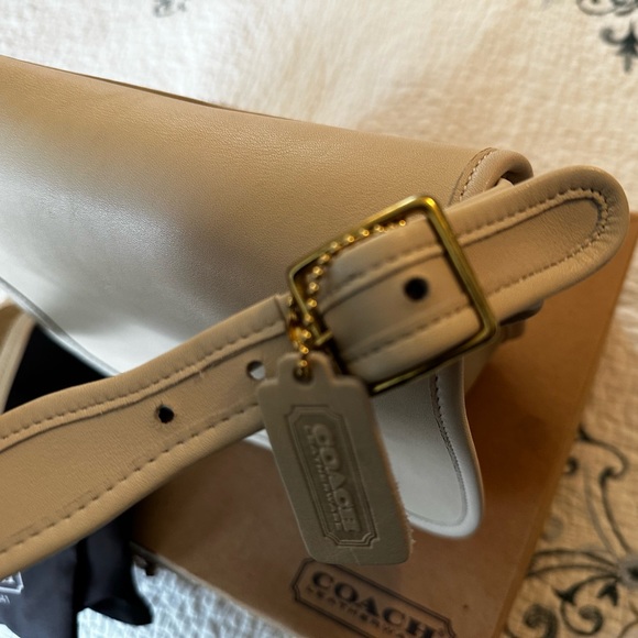 ⭐️Authentic VINTAGE Coach Classic shoulder flap saddle Bag 9170 - Picture 4 of 16